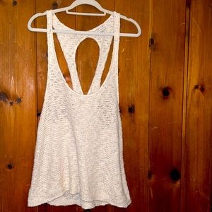 American Eagle woman’s sweater tank